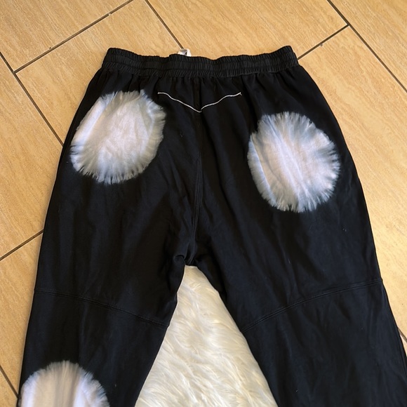 Bassike Radial Tie-Dye Jogger Pants - Picture 8 of 9